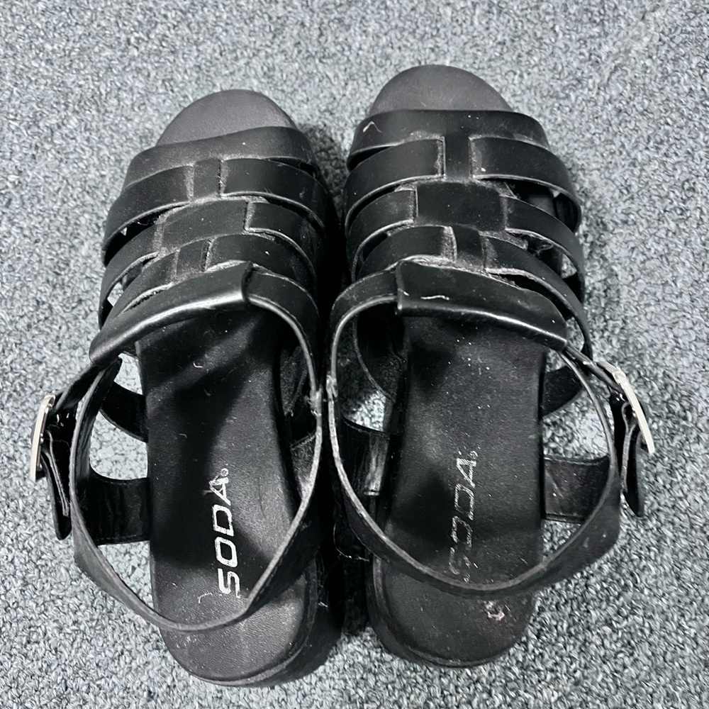 Soda Elegant Black Woven Sandals